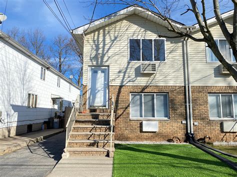 Homes Near 10305. . Staten island apartment for rent